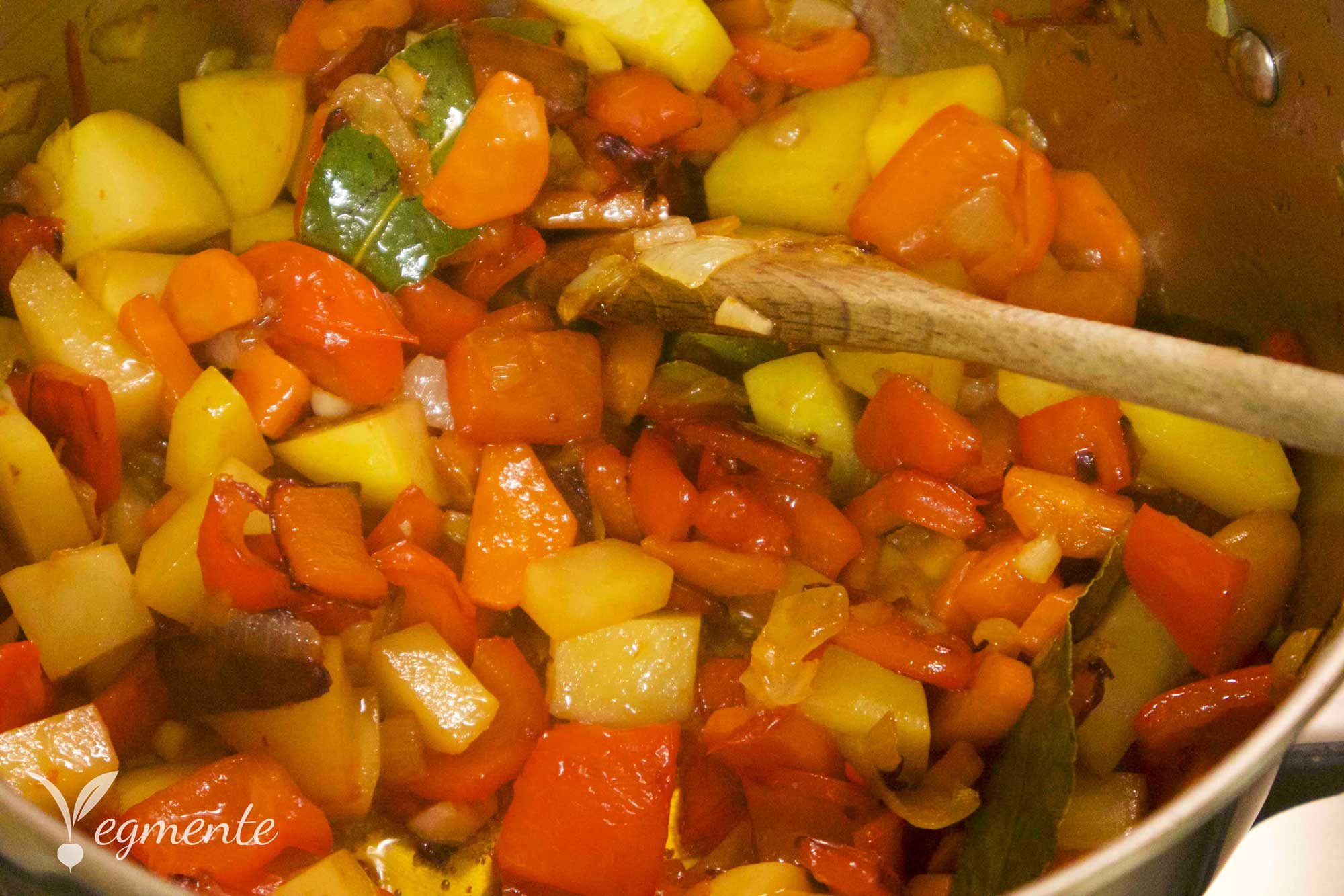 Sopa de pimentos vegan preparação de ingredientes